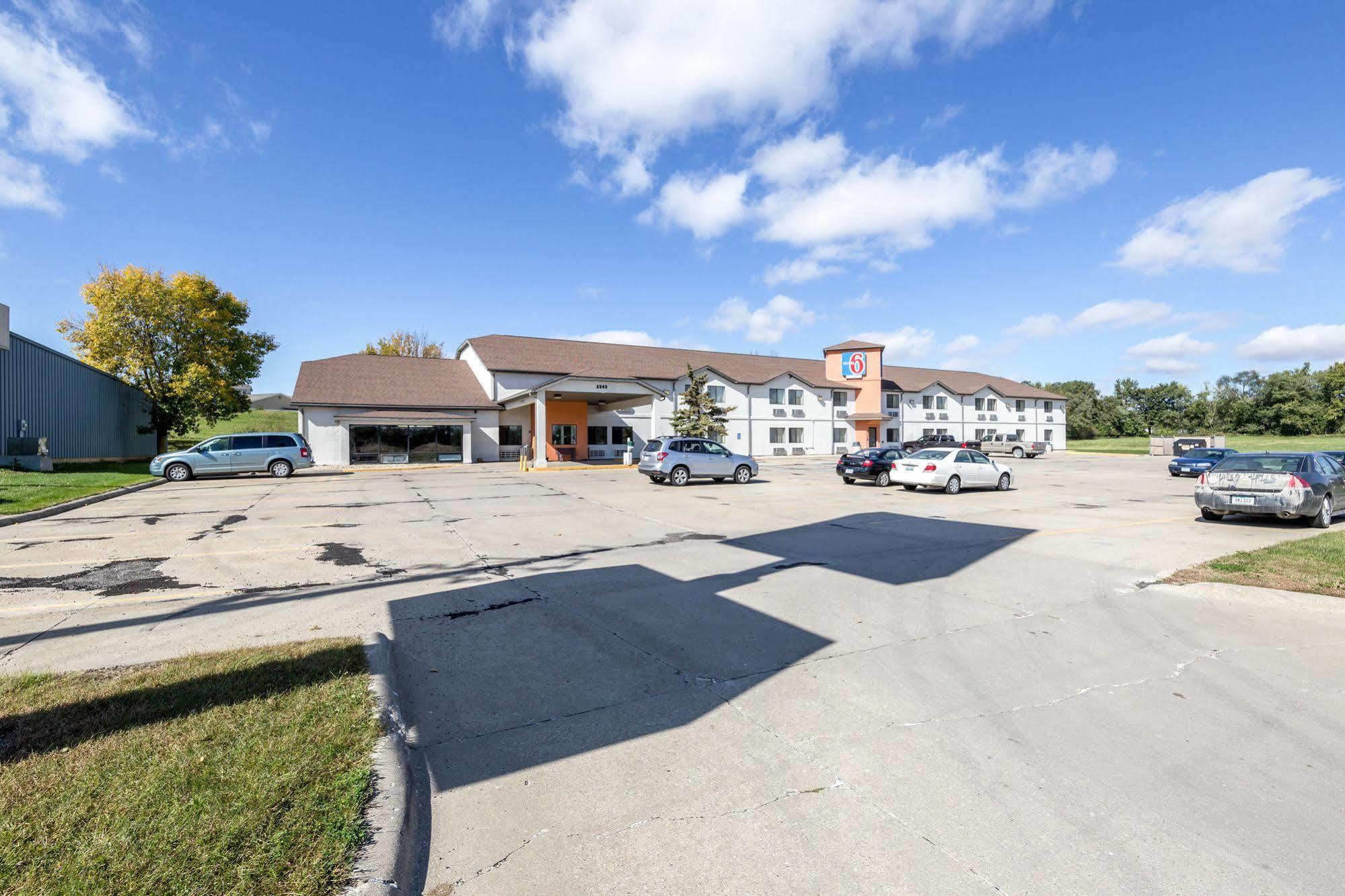 Motel 6-Waterloo, Ia Exterior photo