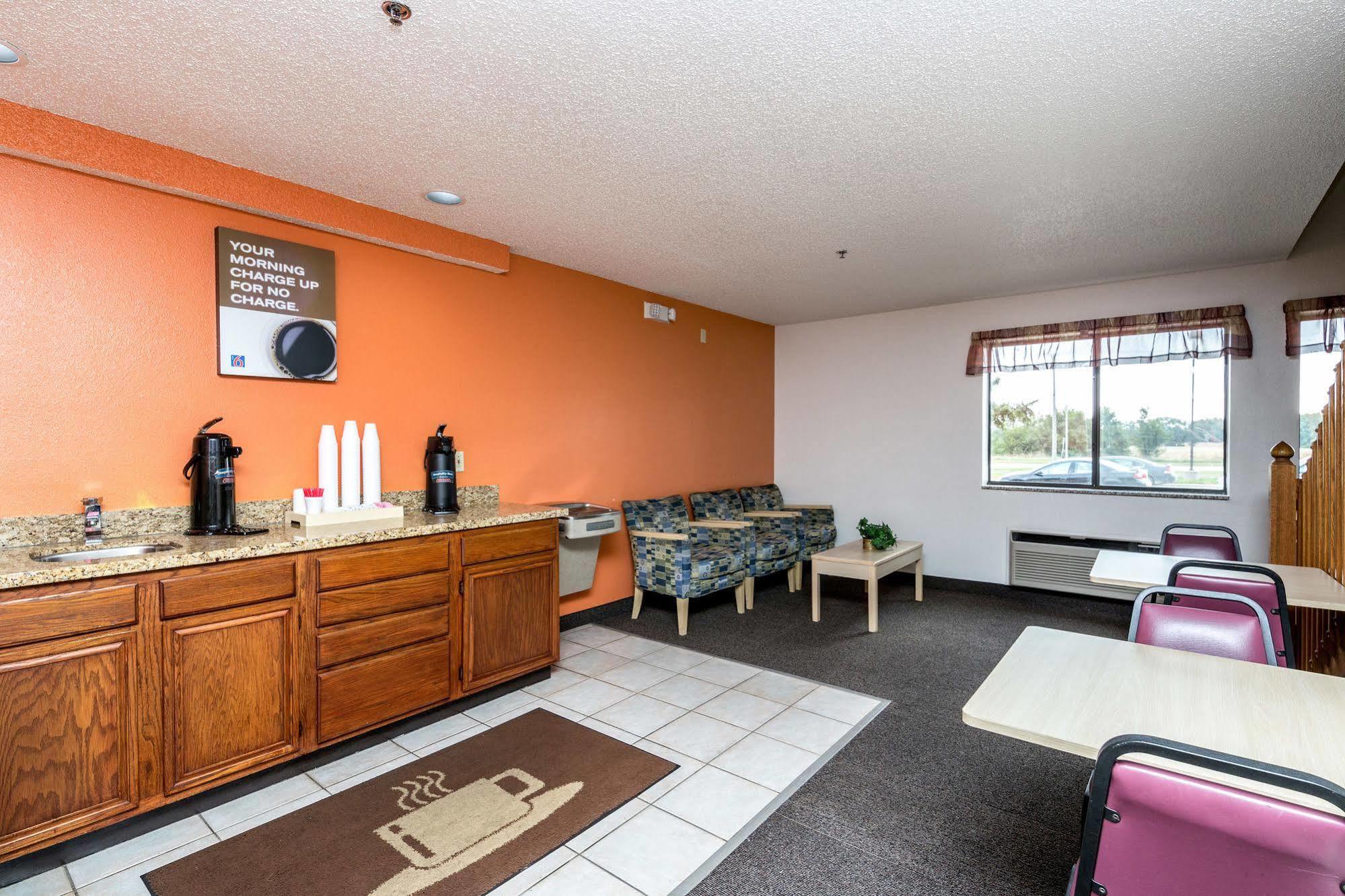 Motel 6-Waterloo, Ia Exterior photo